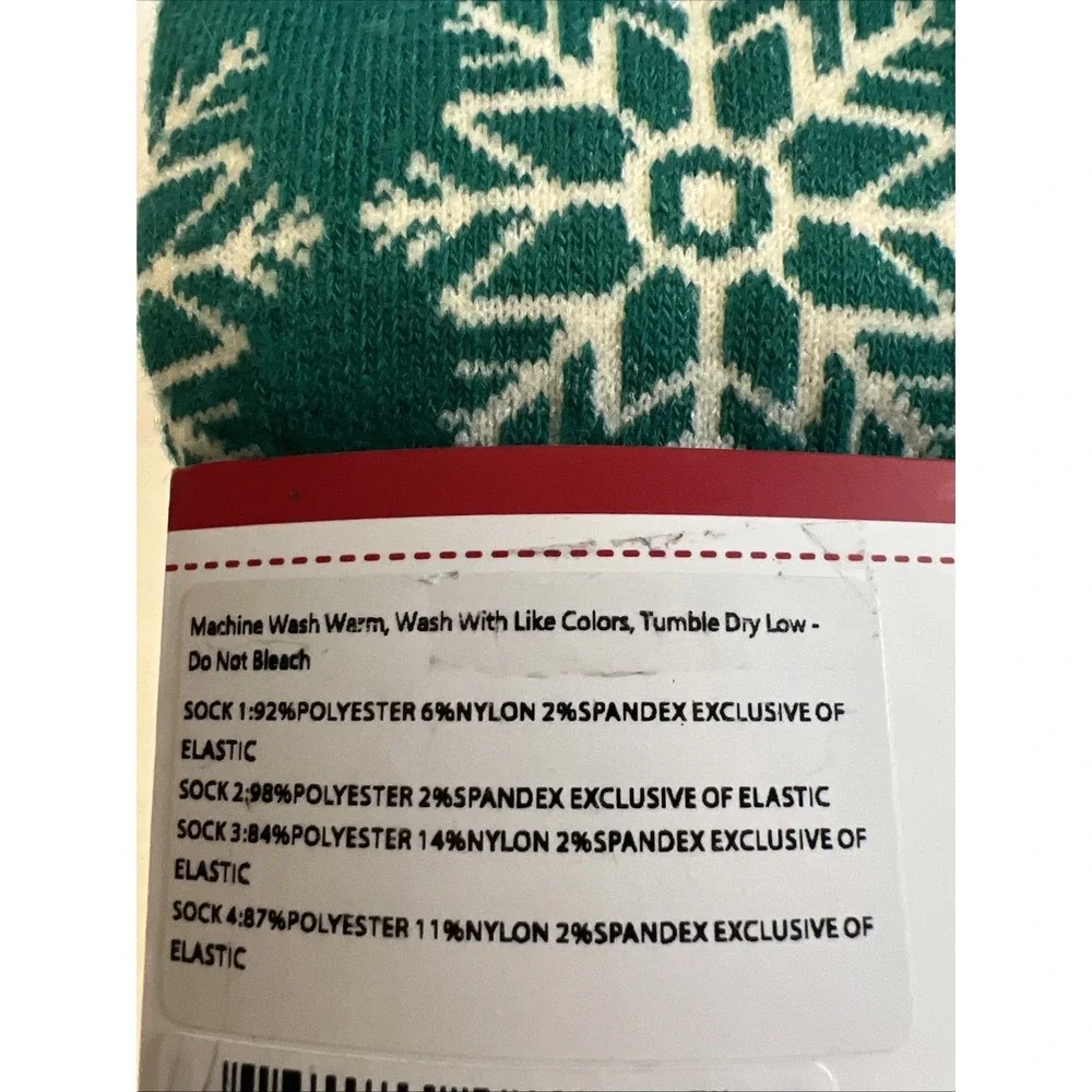Club Room Crew Socks 4 Pair Christmas Socks Mens‎ SZ 8-13 Trees Snowflakes Plaid